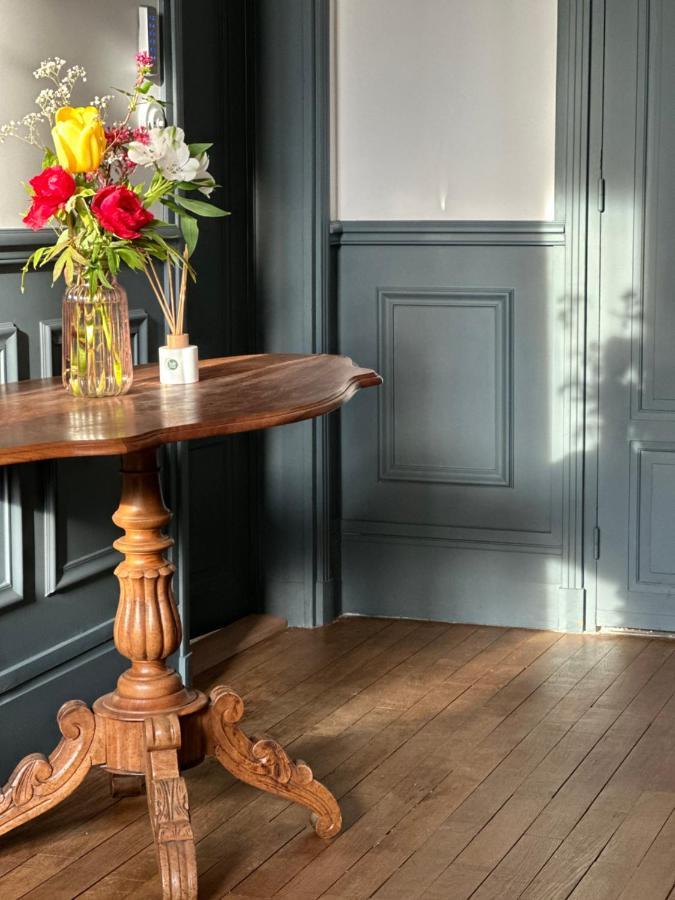 La Grande Maison Lgm Lesches 外观 照片