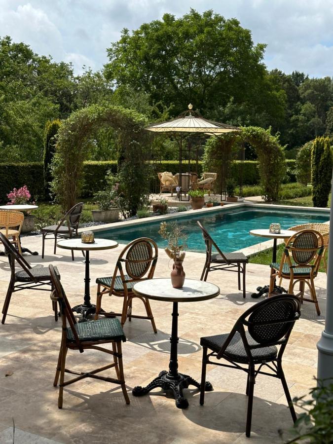 La Grande Maison Lgm Lesches 外观 照片