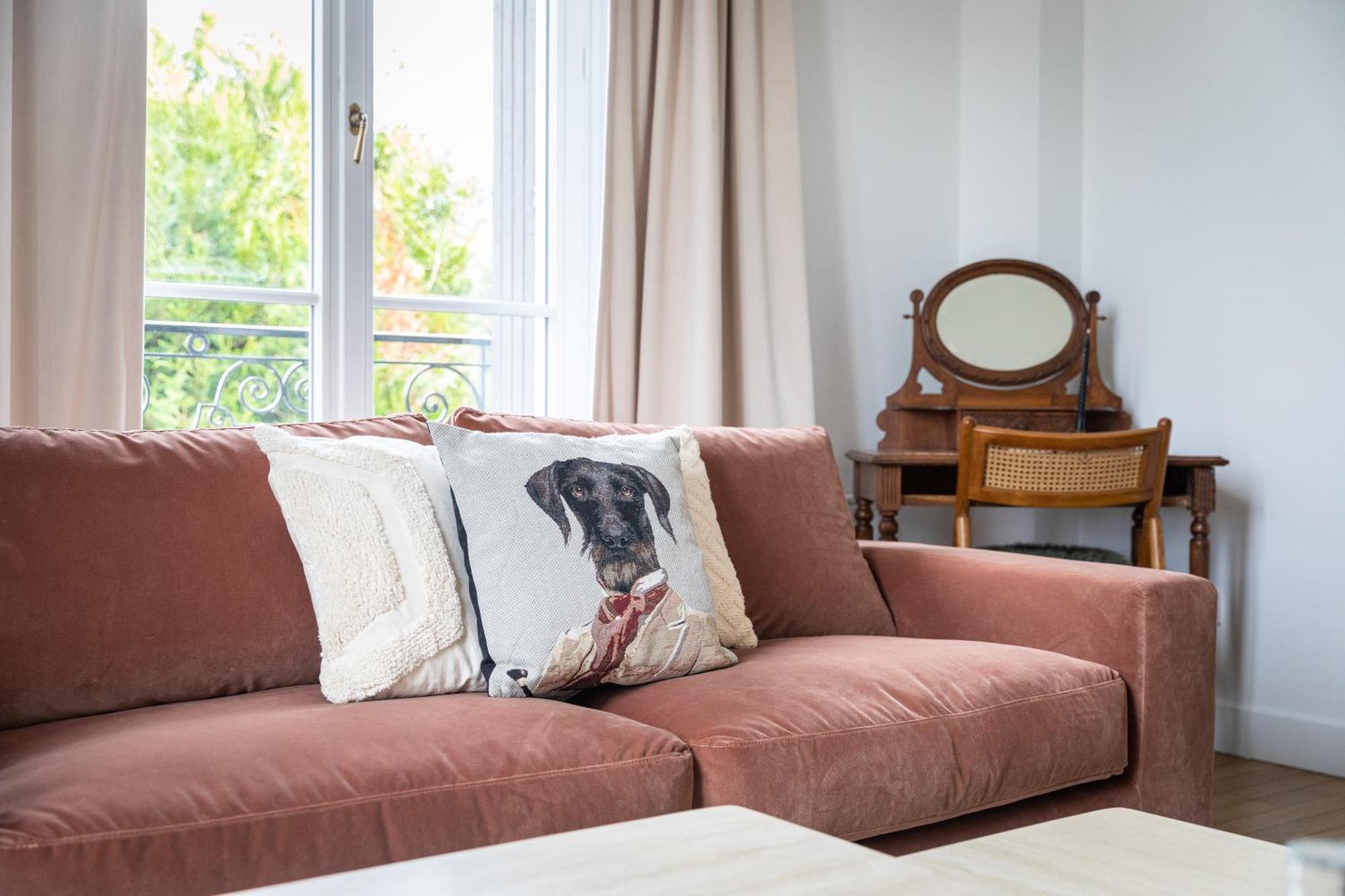 La Grande Maison Lgm Lesches 外观 照片